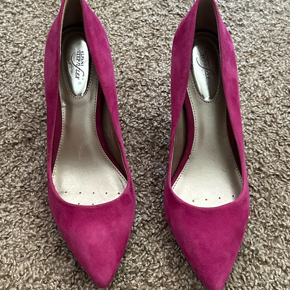 Alfani Flex N Step Suede Heels - Picture 1 of 2